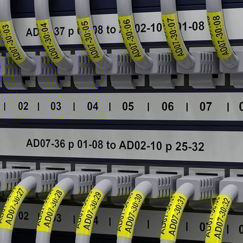 Painel eletrico com identificação